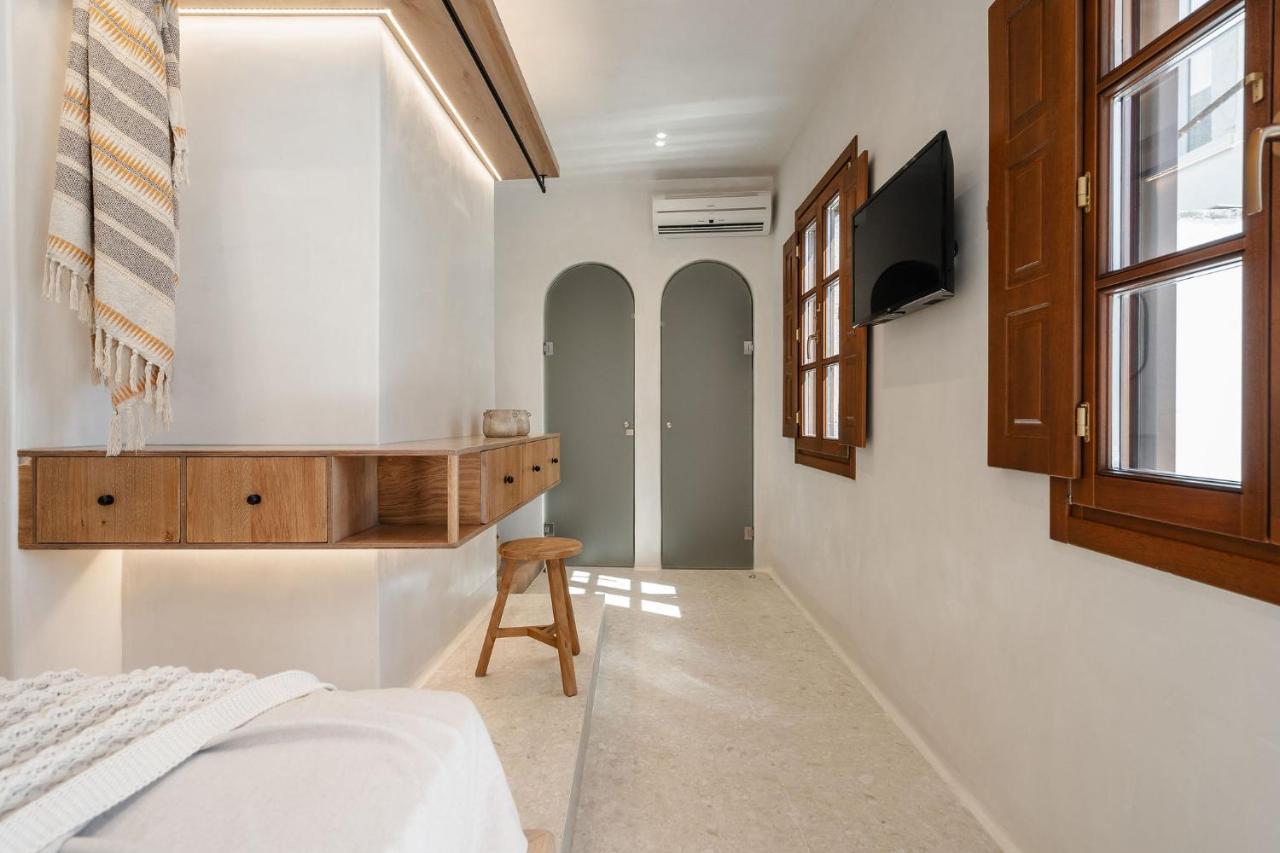 Stoa Suites Naxos City Bagian luar foto